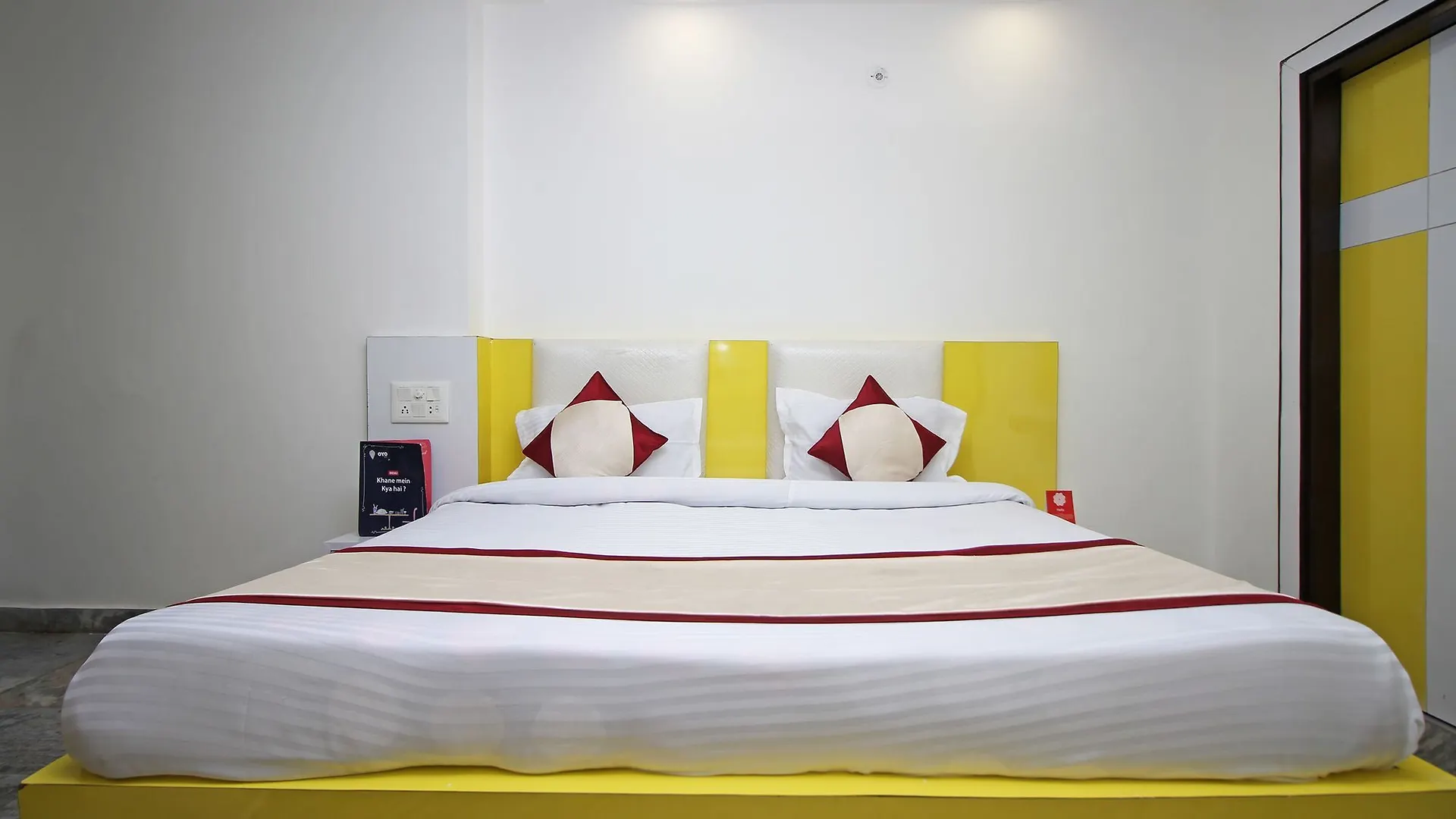 Oyo 8743 Hotel Ravi Palace Agra   Agra (Uttar Pradesh)