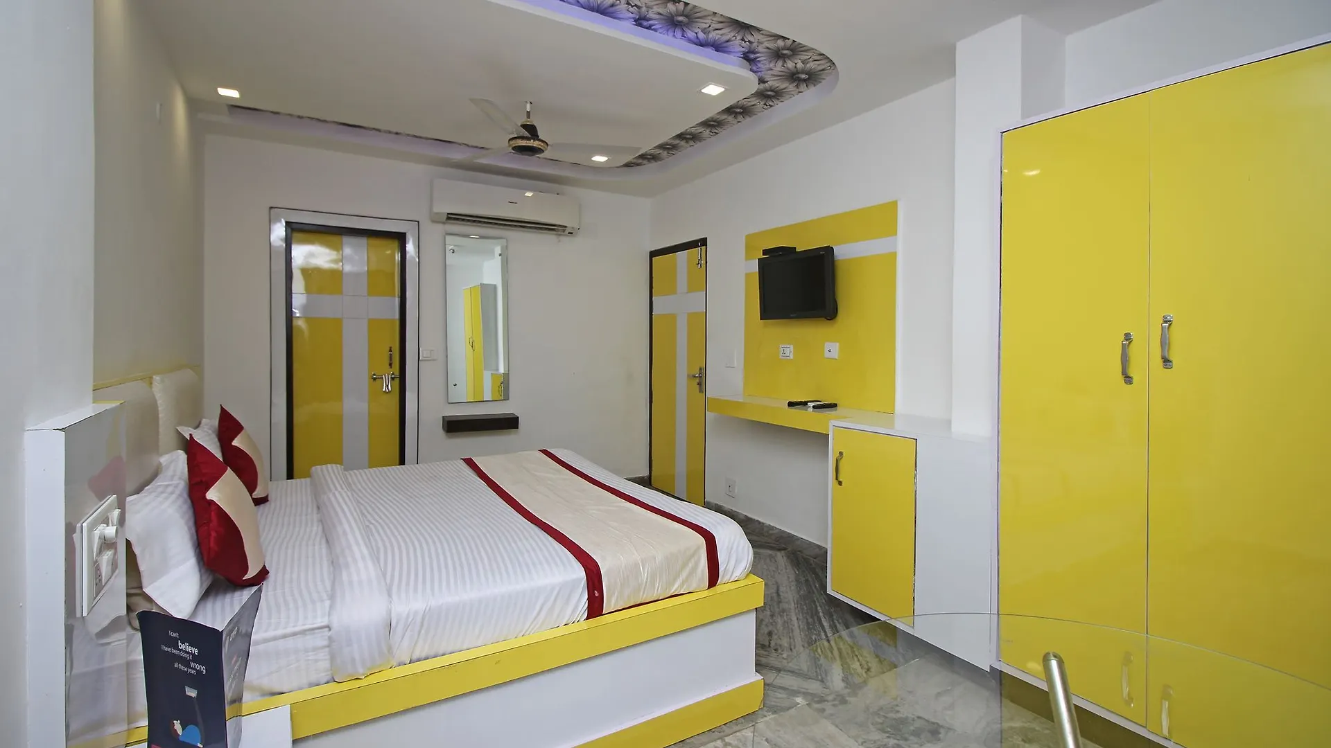 Oyo 8743 Hotel Ravi Palace Agra  2*, Agra (Uttar Pradesh)